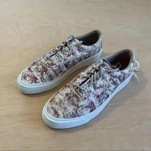 JOHN ELLIOTT Mens 10 Converse Edition Skid Grip OX Sneaker